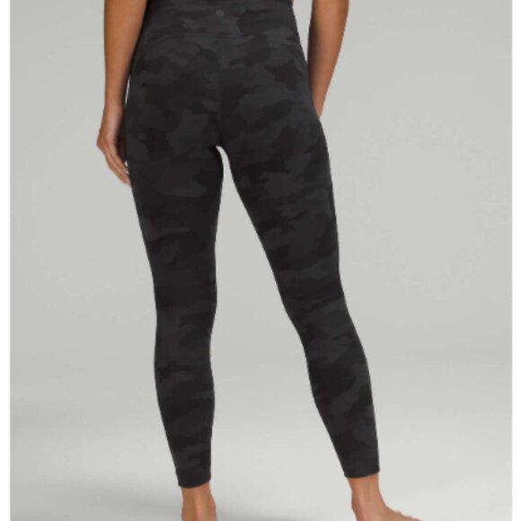 Lululemon InStill High-Rise Tight 25" in Heritage 365 Camo Deep Coal - Size 6 - Picture 2 of 10